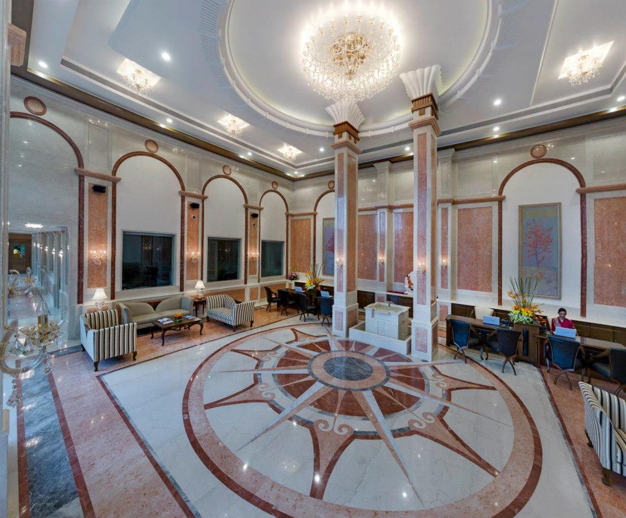 Royal Tulip Navi Mumbai Hotell Exteriör bild