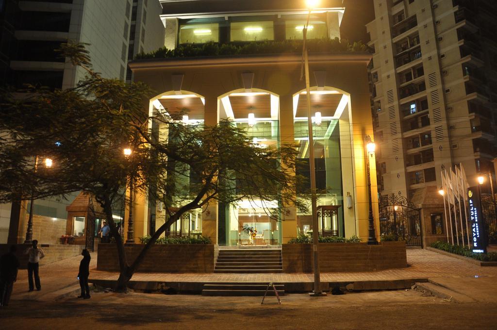 Royal Tulip Navi Mumbai Hotell Exteriör bild